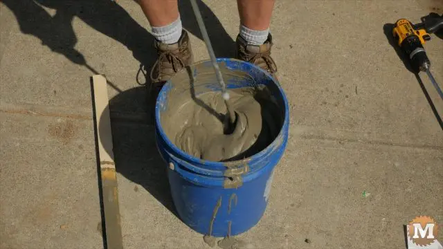 Foam and cement well blended