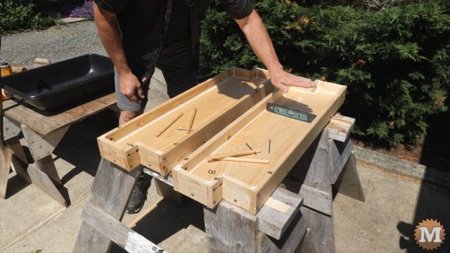 DIY Concrete Garden Box SimpleForm - Level in both directions