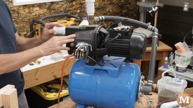 1/2 hp Shallow Well Jet Pump with attached pressure tank